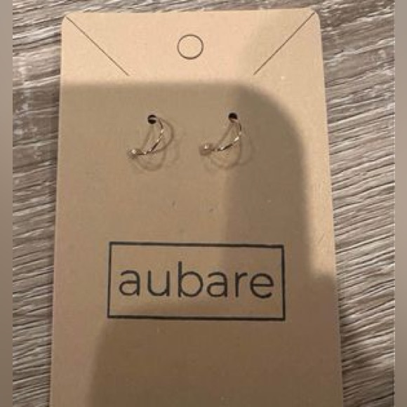 24g Rose Gold Nose Ring 8mm - Picture 2 of 3